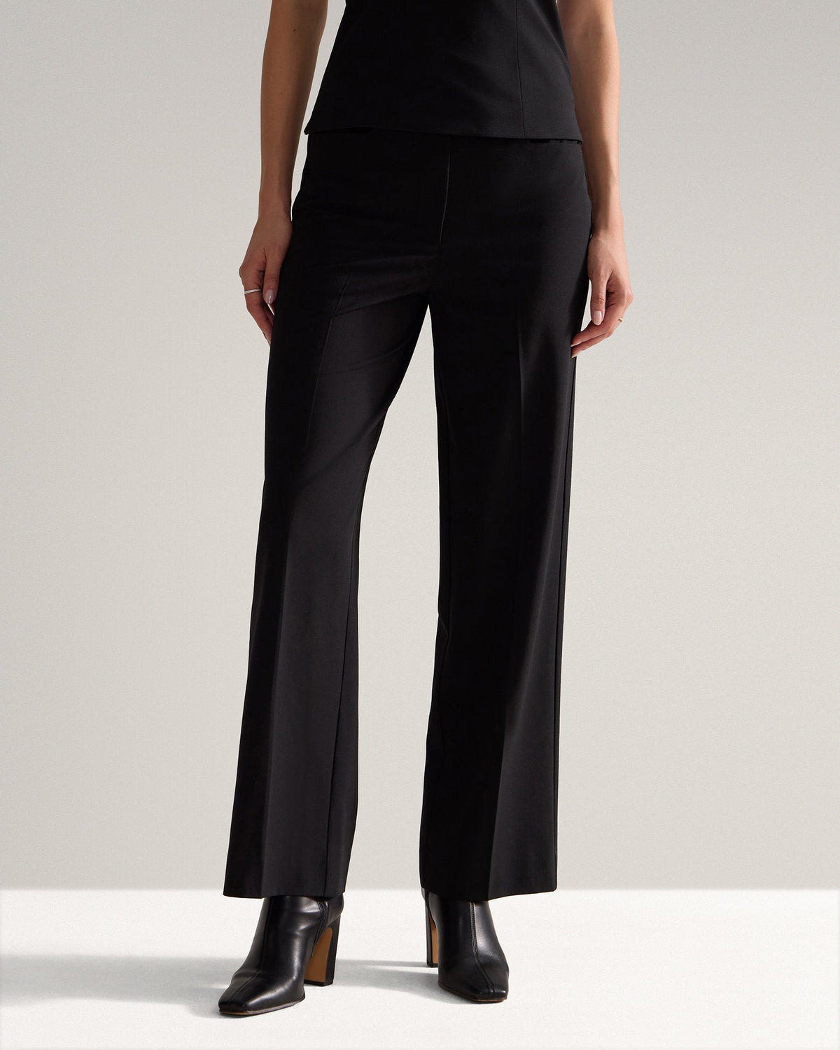 Women's Executive Straight Leg Tailored Pant