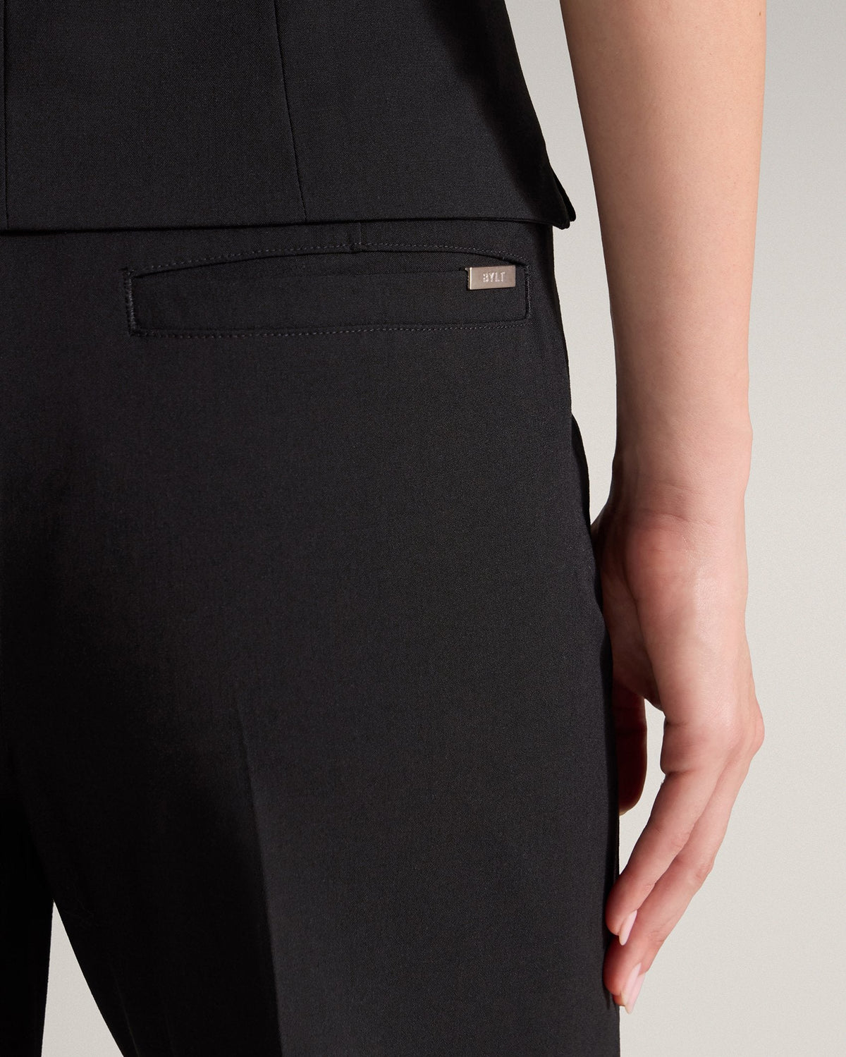 Women's Executive Straight Leg Tailored Pant