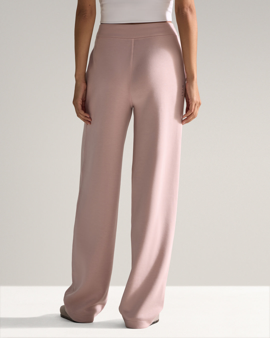 Soft Straight Leg Pant
