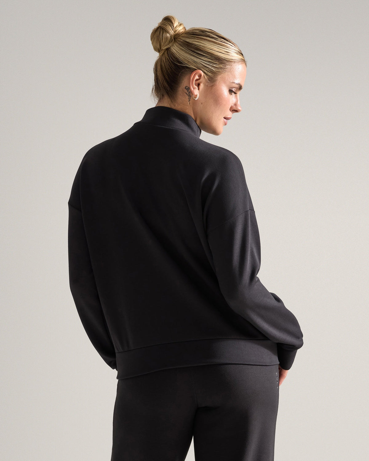 Soft Mockneck Pullover