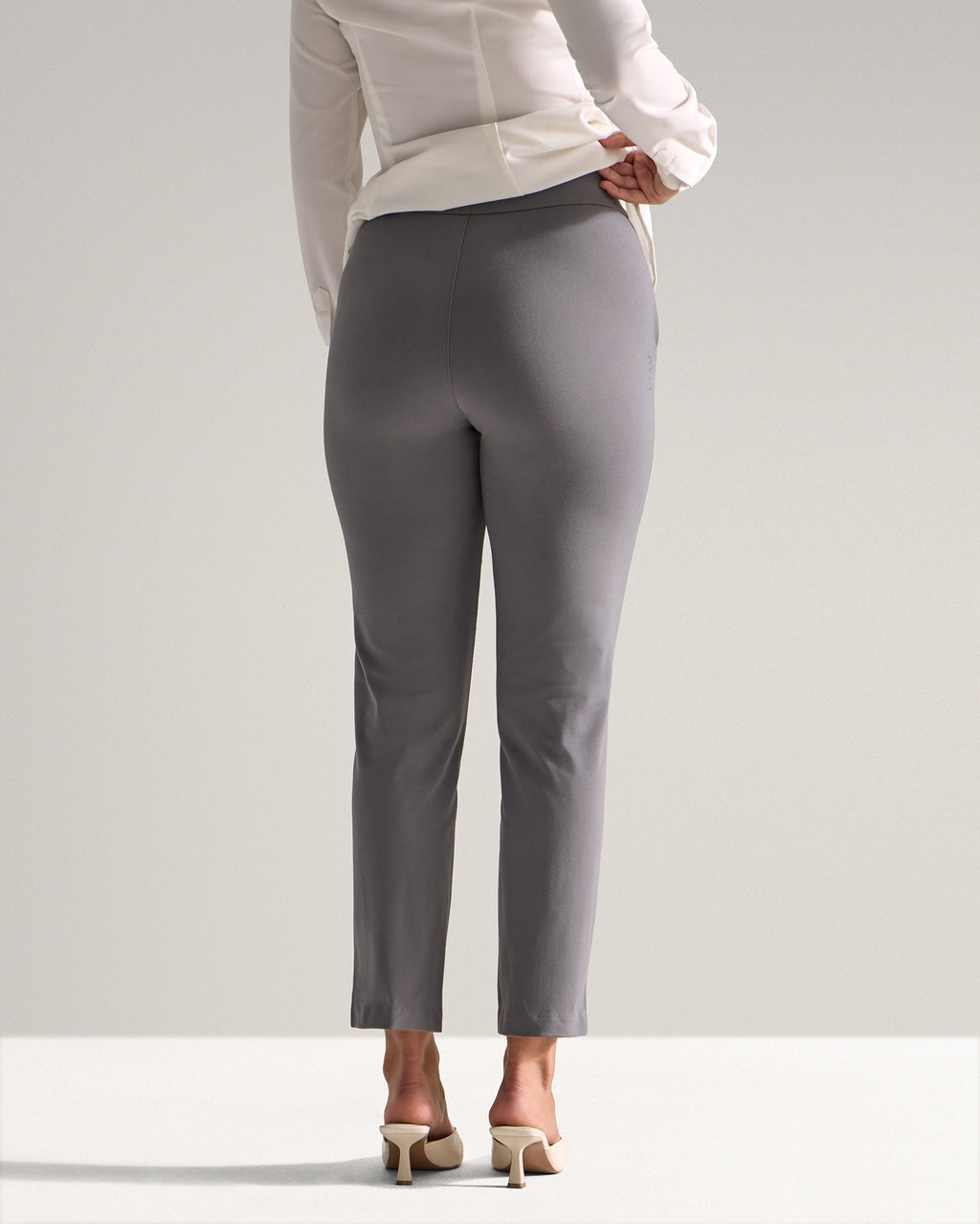 Women's Everyday Slim Ankle Pant