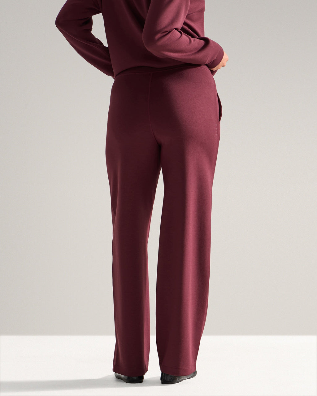 Soft Straight Leg Pant