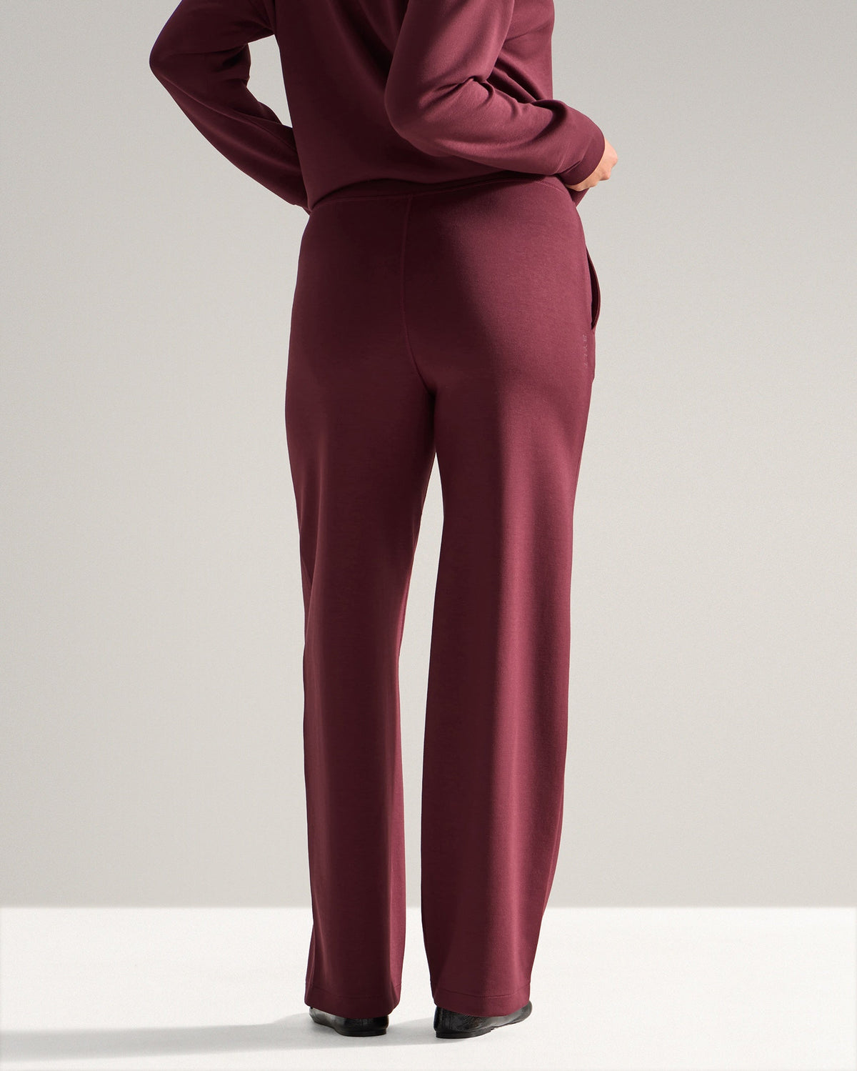 Soft Straight Leg Pant