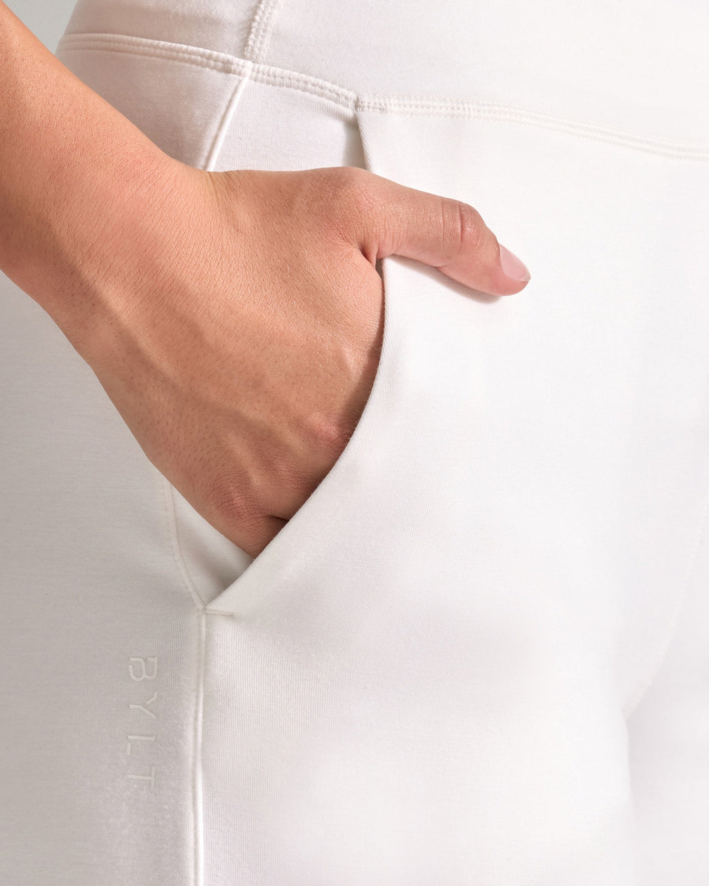 Soft Straight Leg Pant